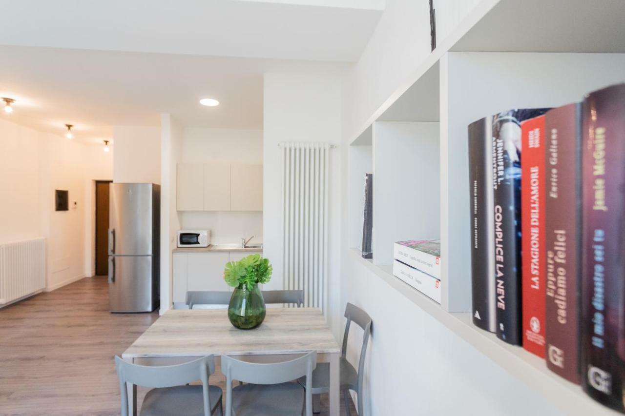 Central & Modern Apartment By Rent All Como Eksteriør billede