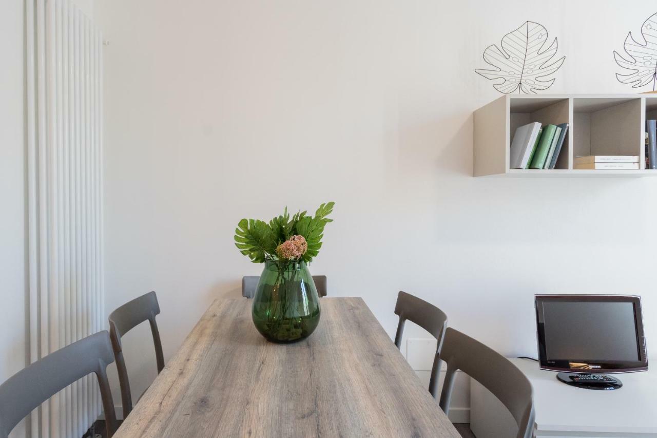 Central & Modern Apartment By Rent All Como Eksteriør billede