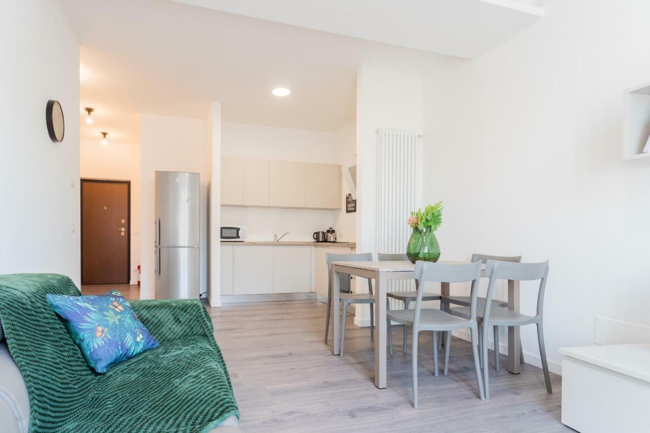 Central & Modern Apartment By Rent All Como Eksteriør billede