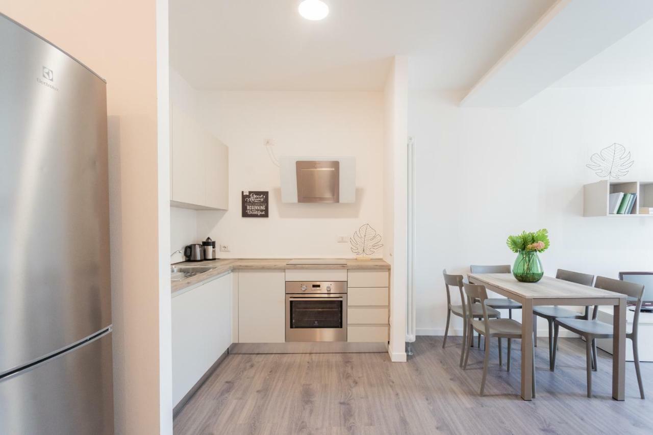 Central & Modern Apartment By Rent All Como Eksteriør billede