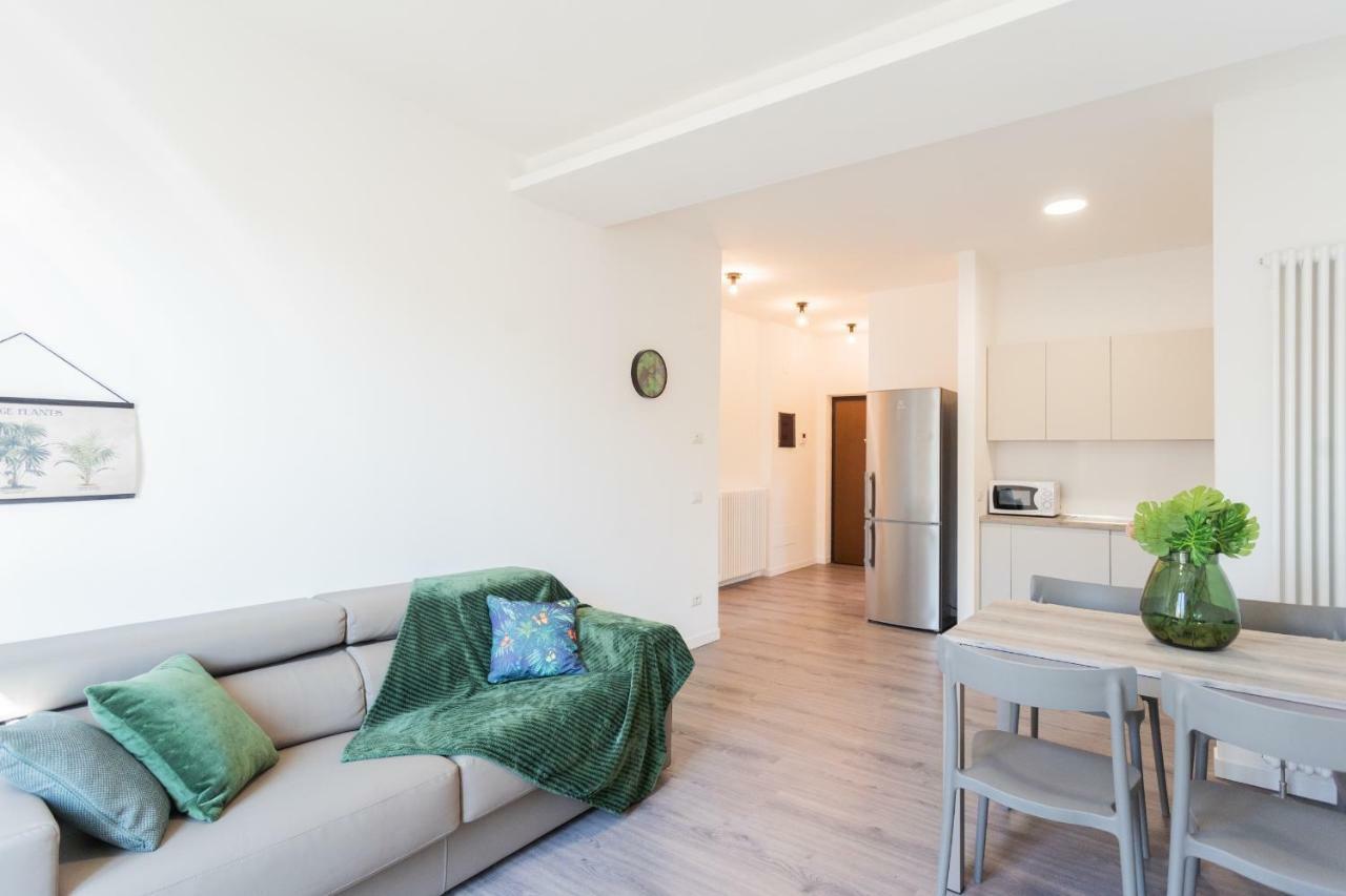 Central & Modern Apartment By Rent All Como Eksteriør billede