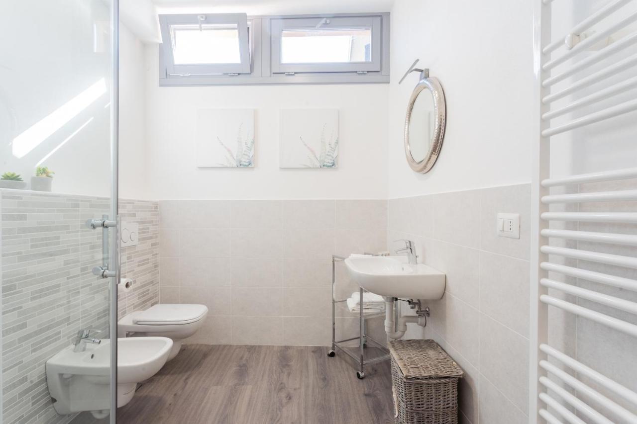 Central & Modern Apartment By Rent All Como Eksteriør billede